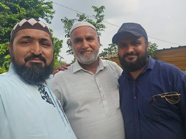 Shoukat Ali Joyia with members of a Madni group